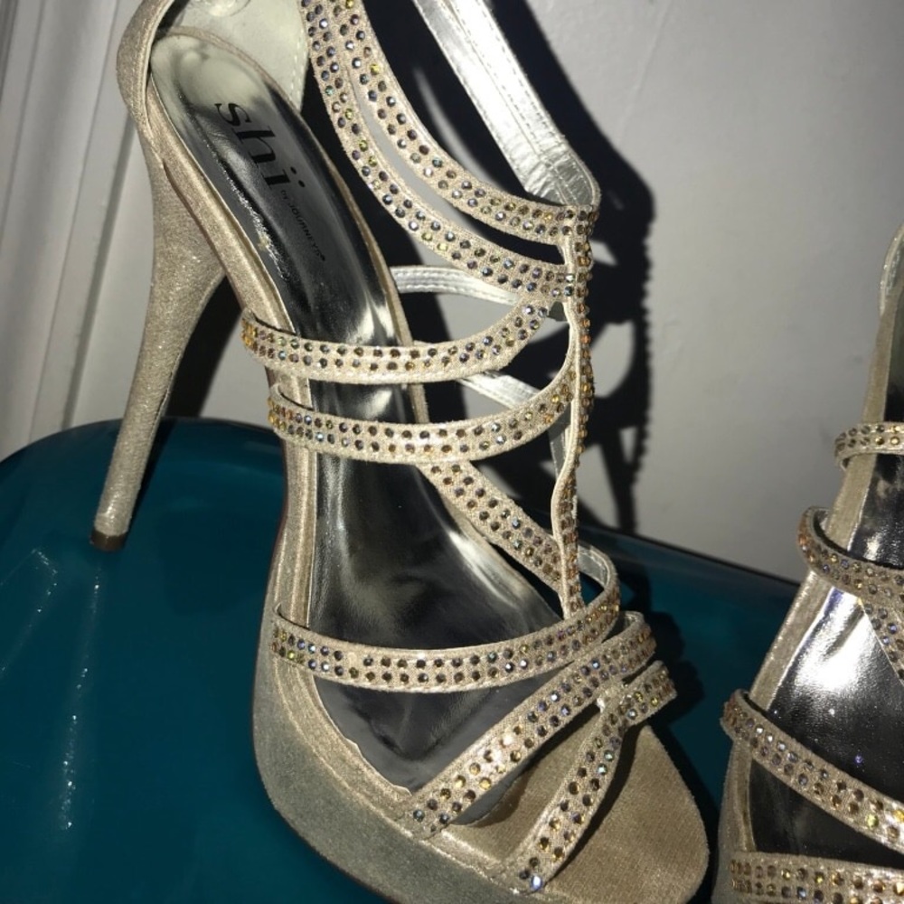 Shi prom crystal heels